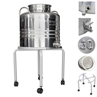 Bańka na oliwę 30L z kranem Italia i stojakiem